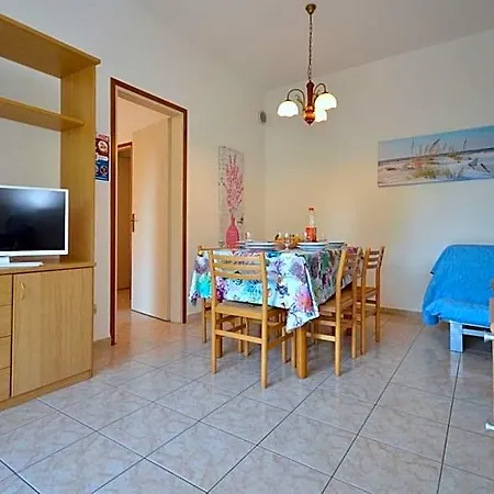 Enjoy Your In A Relaxing Close To The By Beahost Hotel *